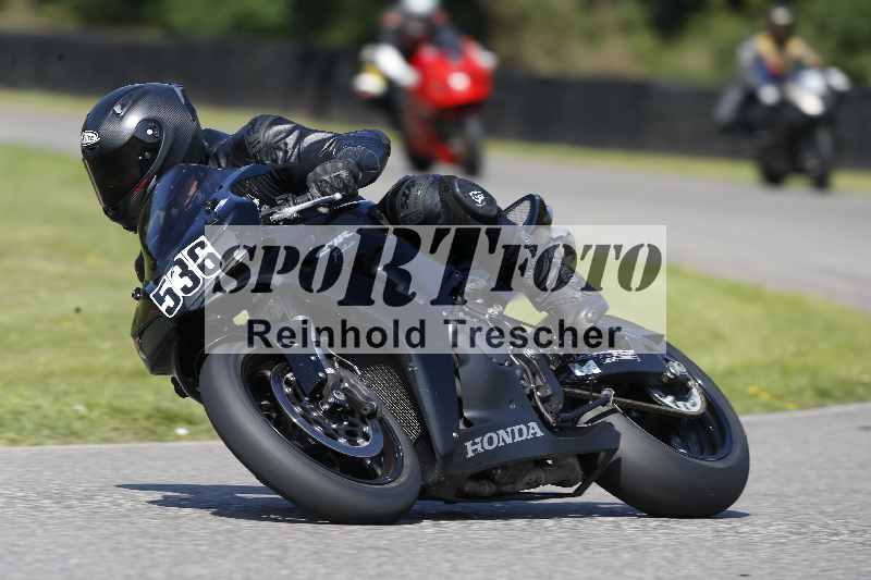 /44 09.08.2025 Plüss Moto Sport ADR/Freies Fahren/536